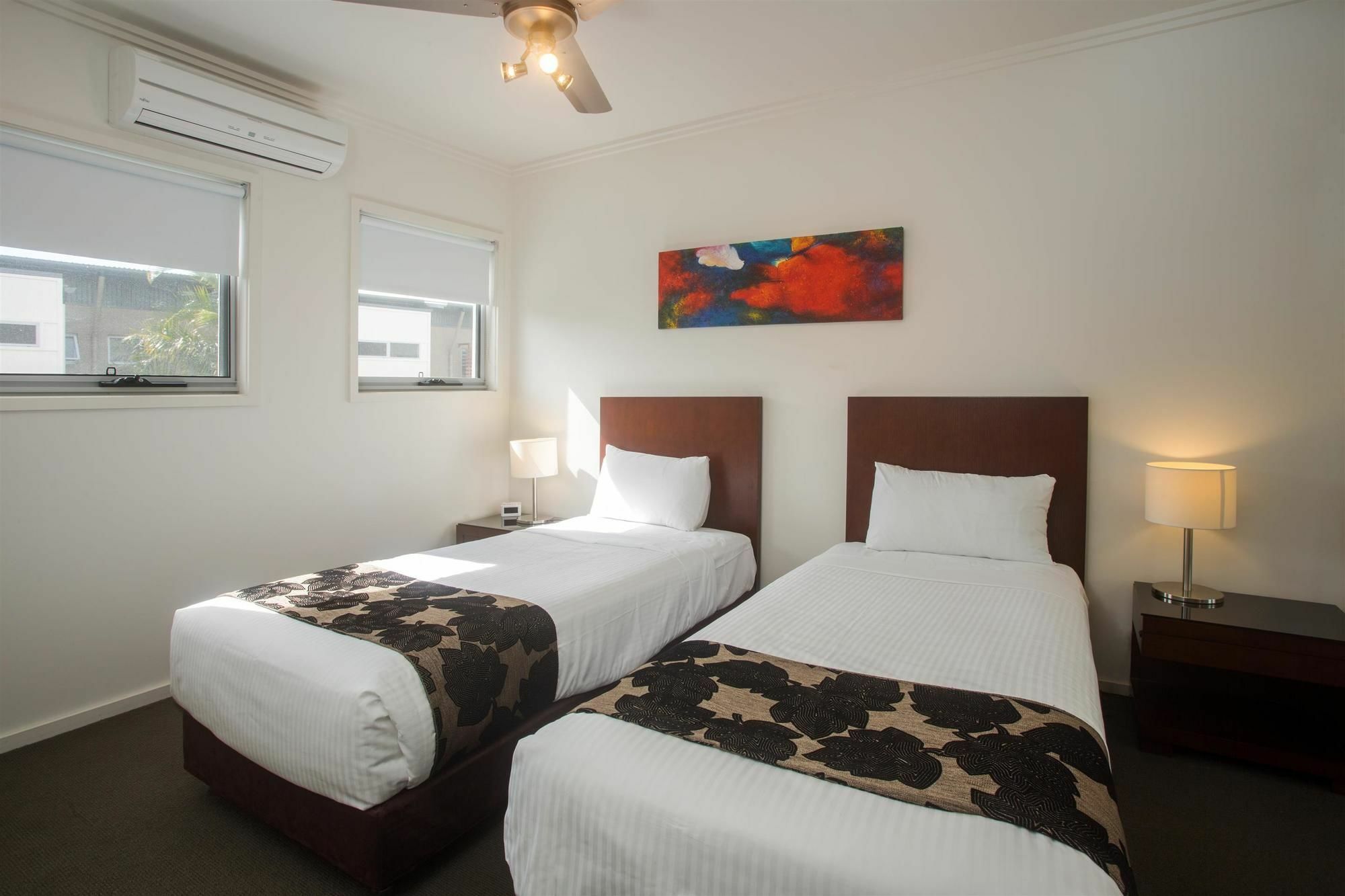 Quarterdecks Retreat * Urangan